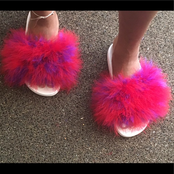 Berrylicious Fur Slides - Picture 4 of 4